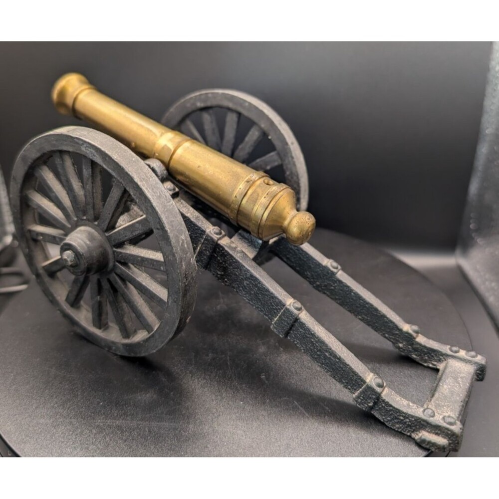 Mini Cannon 1:50 Scale – Solid Brass Barrel – Metal Display Piece